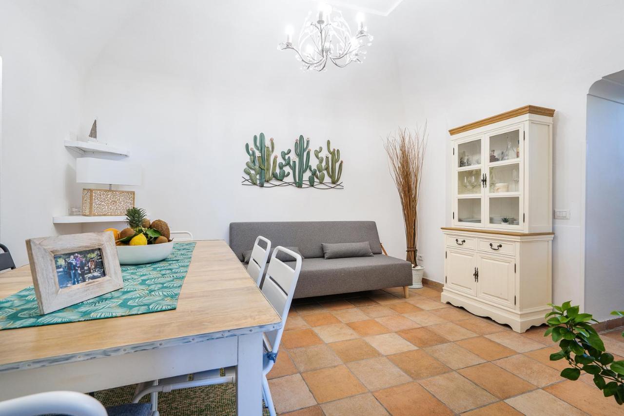 Nonna Carmela Apartment SantʼAgata sui Due Golfi Екстериор снимка